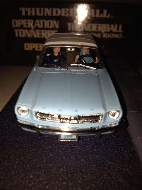 Ford Mustang Convertible - Thunderball - James Bond Car Collection no30 1:43 Scale Die Cast