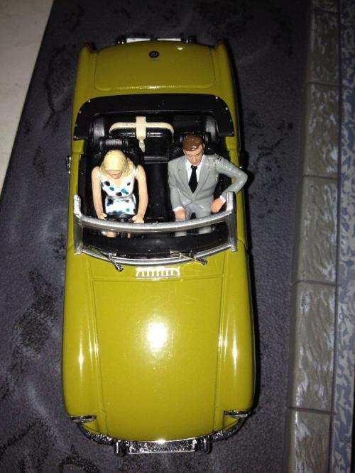 MGB - The Man With The Golden Gun- James Bond Car Collection no19 1:43 Scale Die Cast