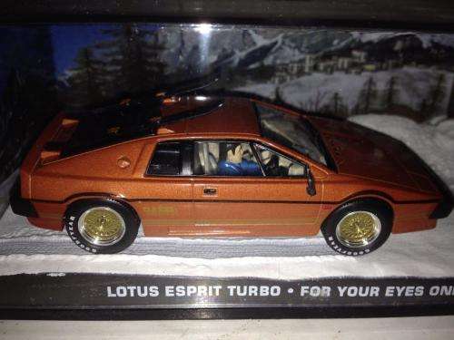 Lotus Espirit Turbo - For Your Eyes Only - James Bond Car Collection no8 1:43 Scale Die Cast