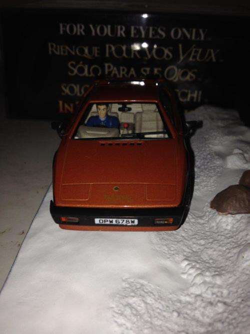 Lotus Espirit Turbo - For Your Eyes Only - James Bond Car Collection no8 1:43 Scale Die Cast