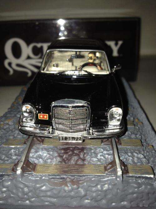 Mercedes-Benz 250SE - Octopussy - James Bond Car Collection no23 1:43 Scale Die Cast