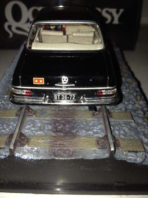 Mercedes-Benz 250SE - Octopussy - James Bond Car Collection no23 1:43 Scale Die Cast