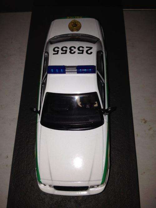 Ford Crown Victoria - Casino Royale - James Bond Car Collection no100 1:43 Scale Die Cast