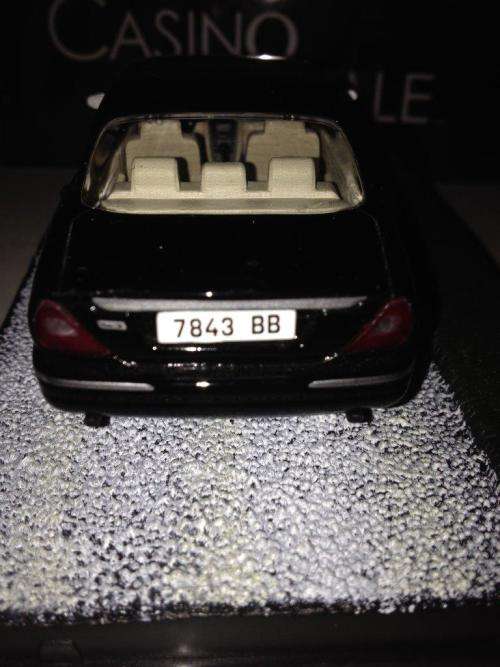 Jaguar XJ8 - Casino Royale - James Bond Car Collection no41 1:43 Scale Die Cast