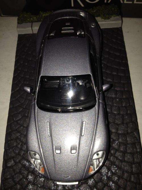 Aston Martin DBS - Casino Royale - James Bond Car Collection no20 1:43 Scale Die Cast