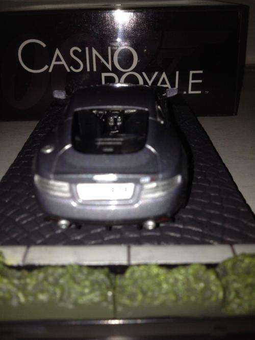 Aston Martin DBS - Casino Royale - James Bond Car Collection no20 1:43 Scale Die Cast