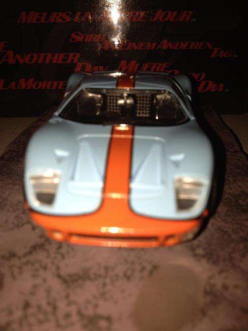 Ford GT40 - Die Another Day - James Bond Car Collection no52 1:43 Scale Die Cast