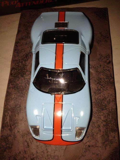 Ford GT40 - Die Another Day - James Bond Car Collection no52 1:43 Scale Die Cast