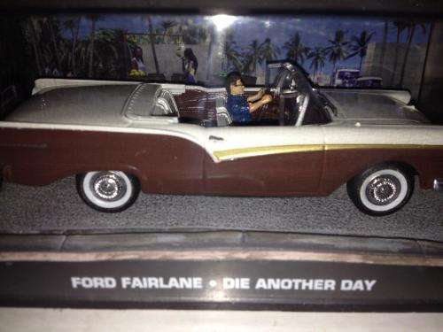 Ford Fairlane - Die Another Day - James Bond Car Collection no47 1:43 Scale Die Cast