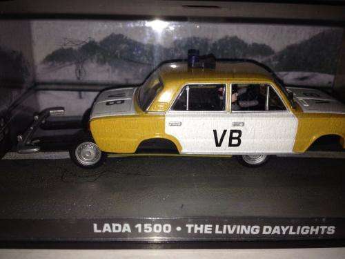 Lada 1500 - The Living Daylights - James Bond Car Collection no26  1:43 Scale Die Cast