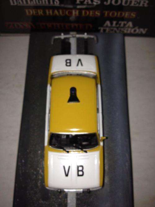 Lada 1500 - The Living Daylights - James Bond Car Collection no26  1:43 Scale Die Cast