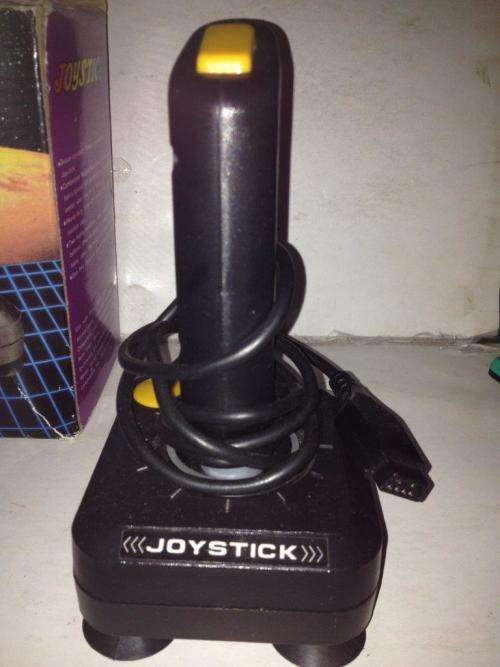 Vintage Joystick Boxed - Made in Taiwan - For Commodor Retro Gaming - See pics for usage - Like new