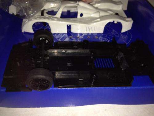 Scalextric - Pro Performance C3193 Lola Aston Martin Body and Chassis Kit 1:32 Scale (new)