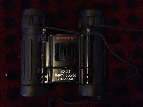 Synta Compact Binoculars 8x21 366FT /1000YDS 122M / 1000M c/w carry case