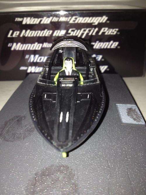 Q Boat  - World is not enough - James Bond Car Collection 1:43 Scale Die Cast
