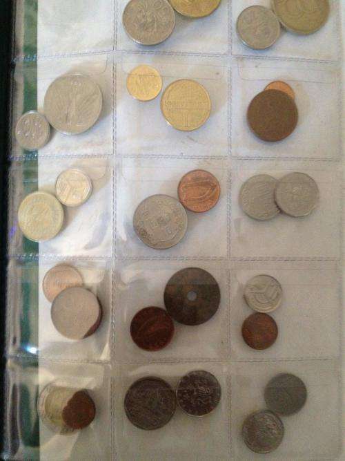 2 Coin Albums + 200 coins - see pics