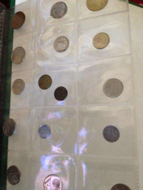 2 Coin Albums + 200 coins - see pics