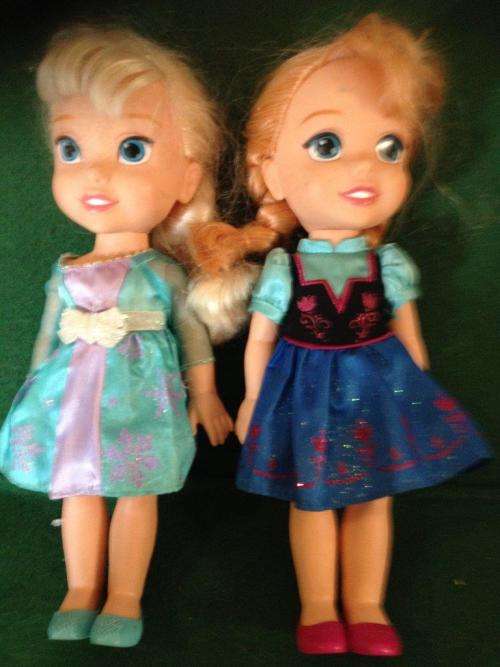 Frozen Toddler Dolls Anna & Elsa - Made by Disney +- 30cm Tall