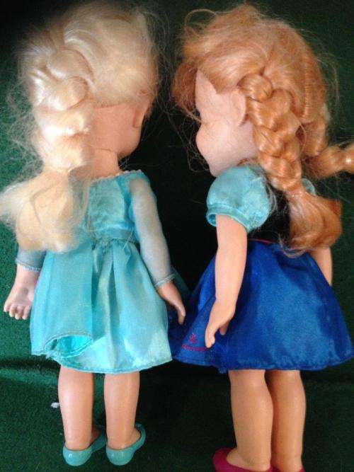 Frozen Toddler Dolls Anna & Elsa - Made by Disney +- 30cm Tall