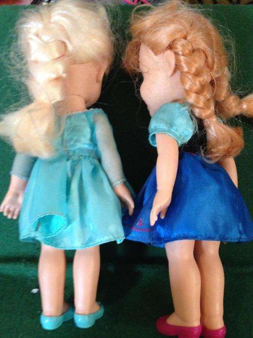 Frozen Toddler Dolls Anna & Elsa - Made by Disney +- 30cm Tall