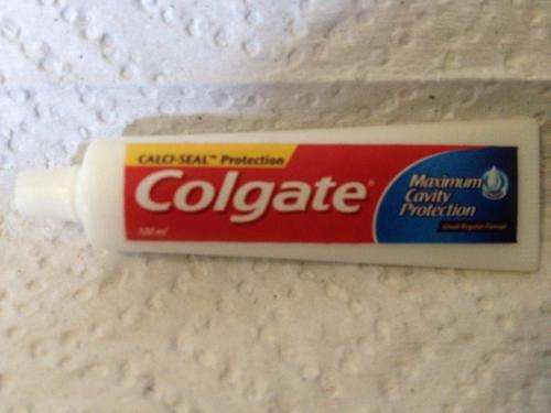 Checkers LITTLE SHOP 1 Colgate Toothpaste