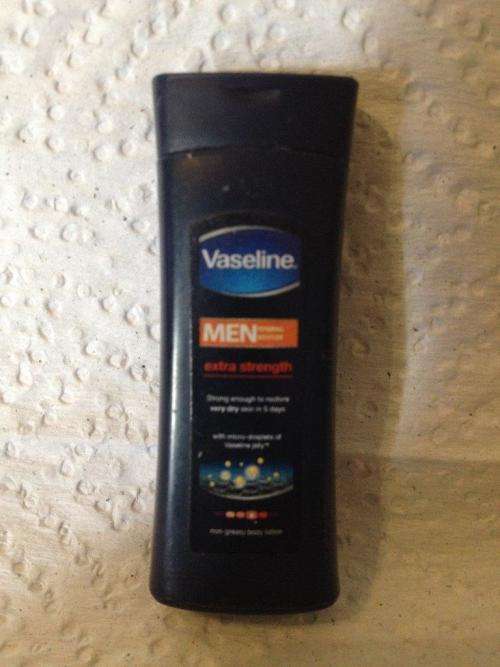 Checkers LITTLE SHOP 1 Vaseline for men