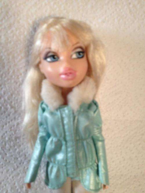 M.G.A Bratz Doll 2001