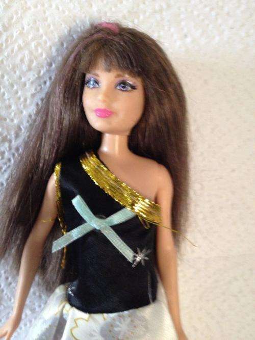 Barbie Mattel Doll 2006 Slightly Smaller than normal barbie