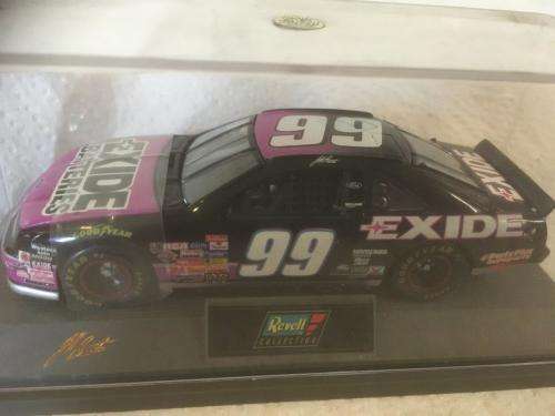 Revell - 1997 Exide Ford Thunderbird Nascar - Jeff Burton (Ltd Edition 7512 Pieces made) 1:43 Scale