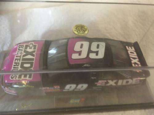 Revell - 1997 Exide Ford Thunderbird Nascar - Jeff Burton (Ltd Edition 7512 Pieces made) 1:43 Scale