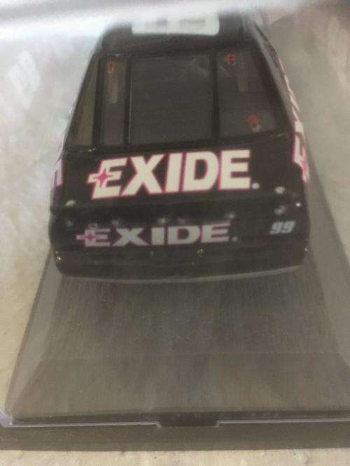 Revell - 1997 Exide Ford Thunderbird Nascar - Jeff Burton (Ltd Edition 7512 Pieces made) 1:43 Scale