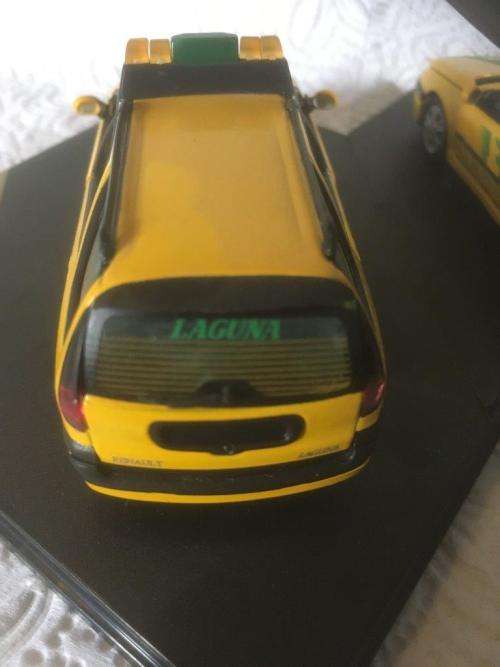 Vitesse - F1 Medical Car renault Laguna Break V053E  - 1:43 Scale