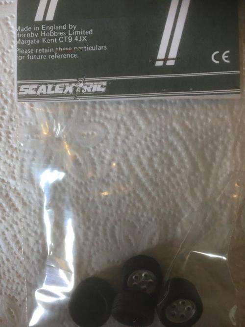 Scalextric -  Set of 4 Lamborghini Mags and Tyres 1:32 Scale (NOS)