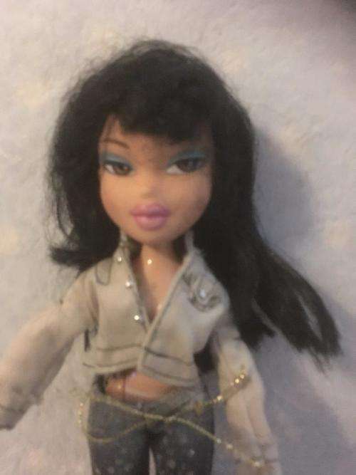 M.G.A Bratz Doll 2001