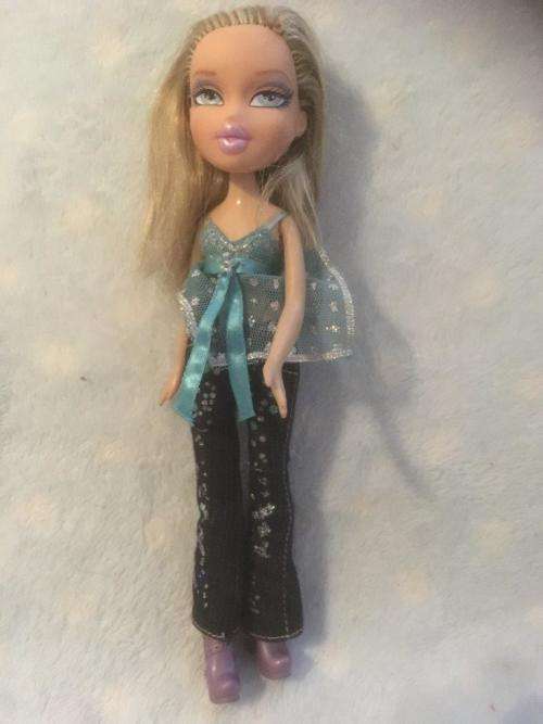 M.G.A Bratz Doll 2001