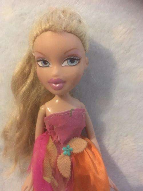 M.G.A Bratz Doll 2001