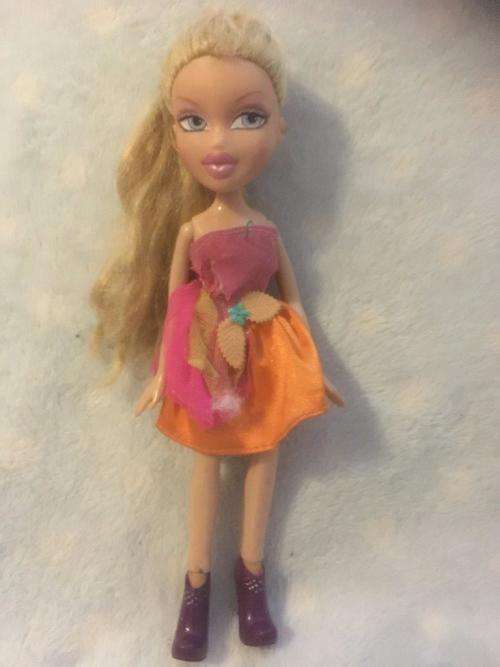 M.G.A Bratz Doll 2001
