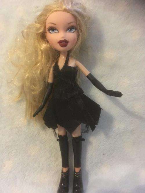 M.G.A Bratz Doll 2001