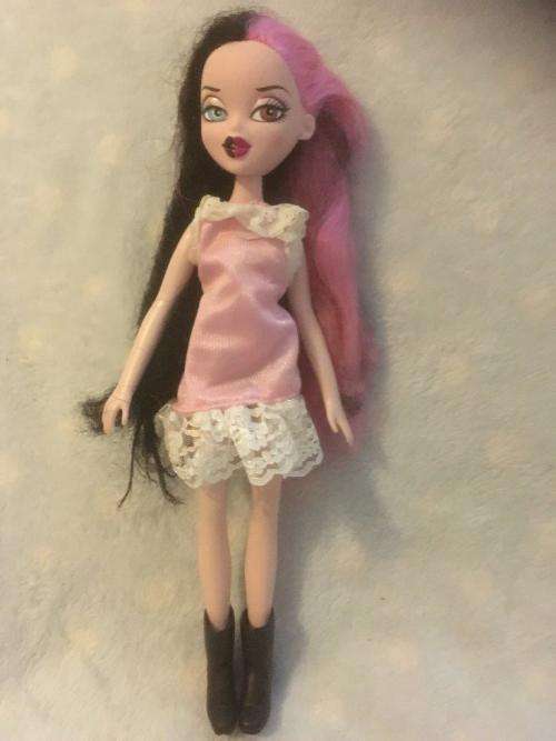 M.G.A Bratzillaz Doll 2012