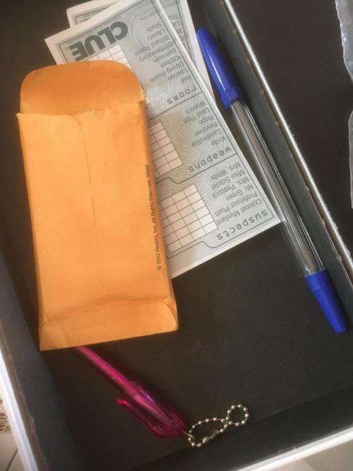 Clue - Parker Brothers Classic Detective Game - Parker Brothers