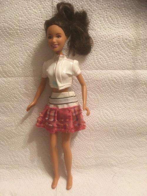 Barbie Mattel Doll 2001 Slightly Smaller than normal barbie
