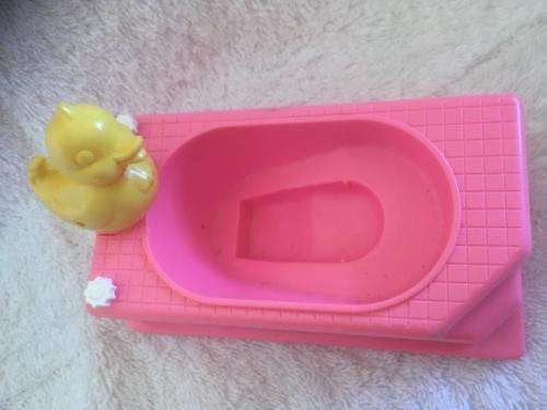 Barbie Small Bath - Mattel 1995 Fischer Price