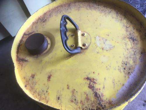 Old Shell 10 liter Oil / Petrol Can