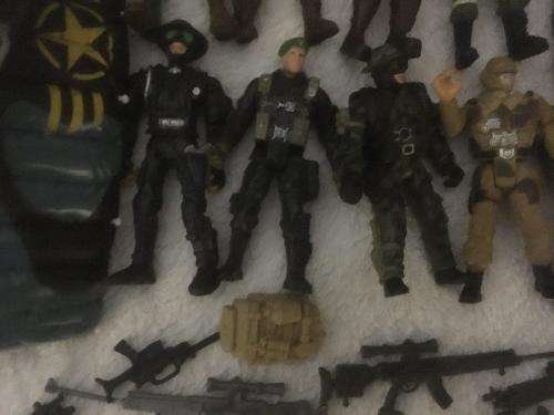 10 Chap Mei Action Figures + Accessories Simular size as G.I Joe  +-10.5cm Lot 3