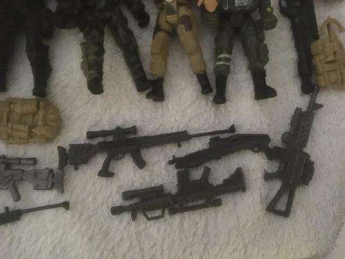 10 Chap Mei Action Figures + Accessories Simular size as G.I Joe  +-10.5cm Lot 3