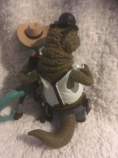 2 Gun Slingers  Solid Rubber +-9cm