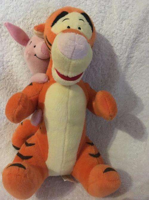 Winnie the Pooh's Tigger Piggy backing Piglet Disney +-29cm