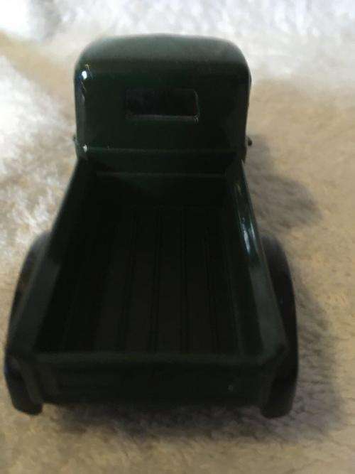 MotorMax - 1941 Plymouth Truck 1:43 Scale