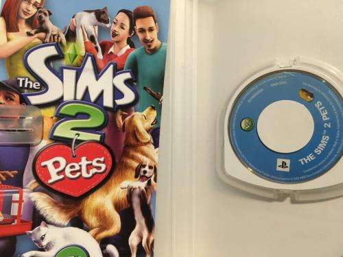 PSP - The Sims 2 Pets - PSP Essentials