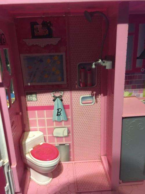 Barbie Mattel Barbie Glam Vacation House 2009 - H4186